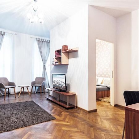 Sunny Old Town Apartment Braşov Exterior foto