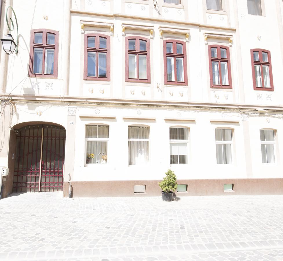 Sunny Old Town Apartment Braşov Exterior foto